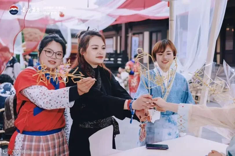 插图