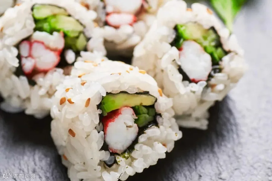 How to Make California Roll - Video and step-by-step photos