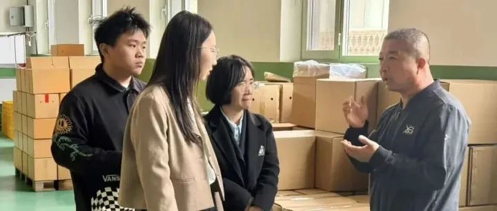 只有把根扎进泥土，品牌才能长成参天大树