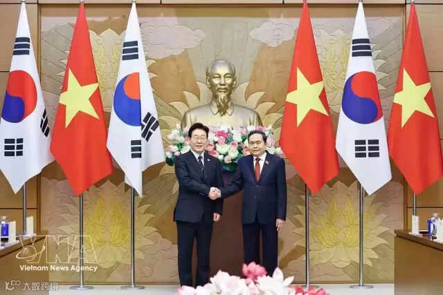 vnanet-potal-chu-tich-quoc-hoi-tran-thanh-man-hoi-kien-tong-thong-han-quoc-lee-jae-myung-8720563.jpg