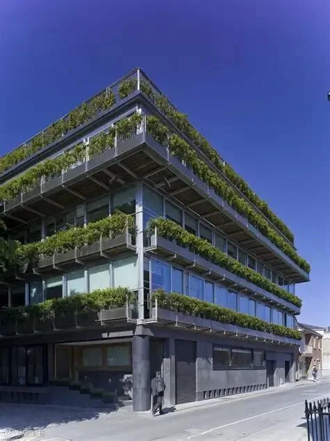 St. Catherine's Lane West - de Blacam and Meagher