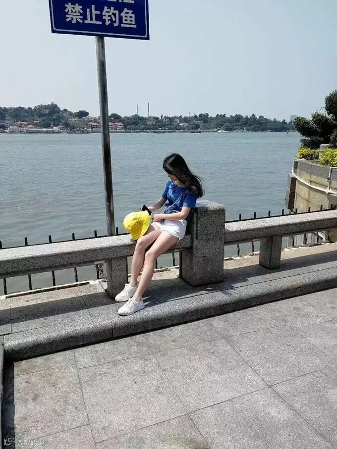 堤岸休憩图