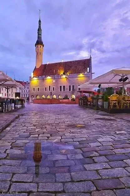 Premium Photo | Tallinn town hall square raekoja plats estonia