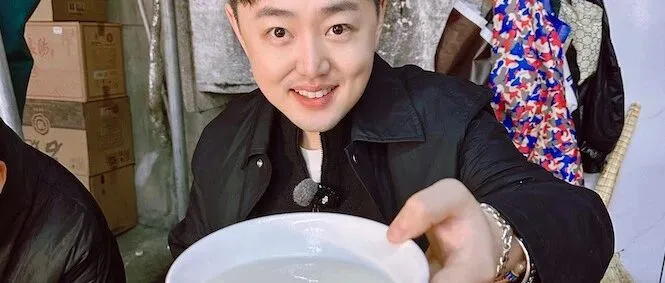 到湖北，睁眼得先「干」一杯！