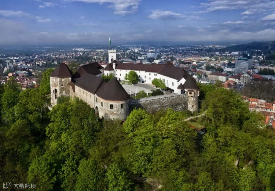 One Day In Ljubljana Itinerary, Slovenia's Charming Laidback Capital ...