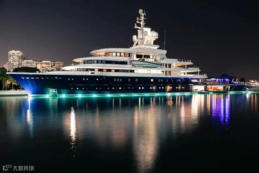 114m explorer yacht Luna finally released by Dubai court - Yacht Harbour