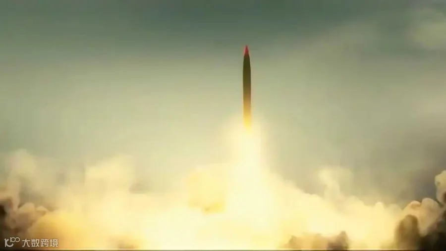 中国第一颗导弹《东风一号》发射成功,场面震撼人心!