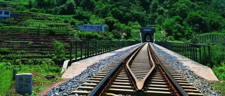 钢铁脊梁，川南引擎——金筠铁路打造川南物流优选通道