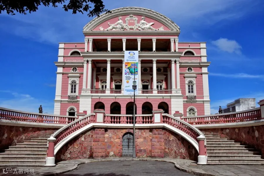 Amazon Theatre in Manaus, Brazil - Encircle Photos
