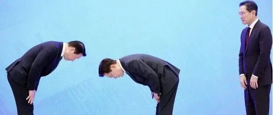 市值飙至1.41万亿美元，韩国前“驸马”AI造富神话！总统为之鞠躬
