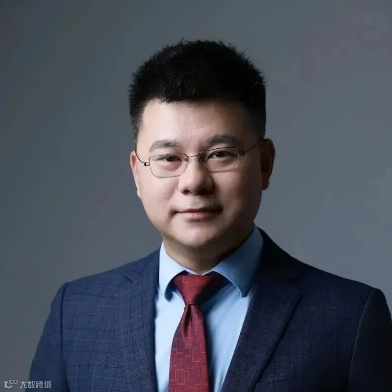 李.jpg