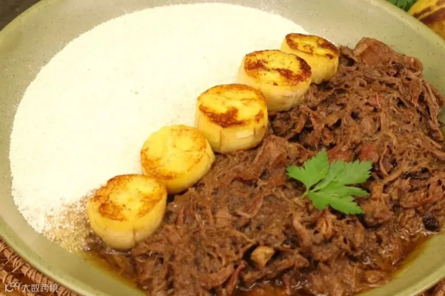 Barreado paranaense tradicional que é cheio de sabor e perfeito para ...