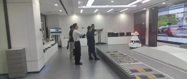 兰州新区工信和数据局、科技创新发展管理有限公司赴云港公司开展无人机产业专题调研