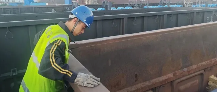 杨军安：脚下踏长路 心中有平安