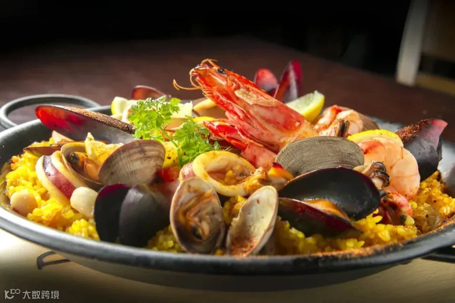 Authentic Spanish Seafood Rice Recipe - Kitchen Rice