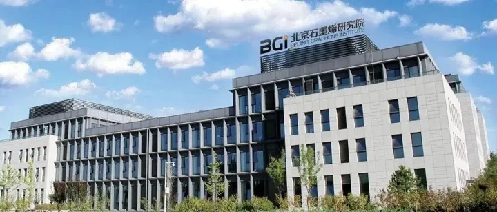 万华化学联手北大、北京石墨烯研究院，用石墨烯为柔性电子打造水氧阻隔膜