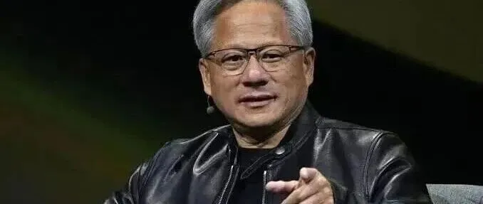 黄仁勋，终于站队了