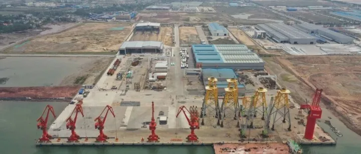 <em>钦州</em>锦峰海洋重工：赶订单忙生产