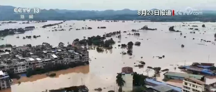 台风“紫檀”强势来袭！华南沿海风浪加剧，北部湾物流船期受影响