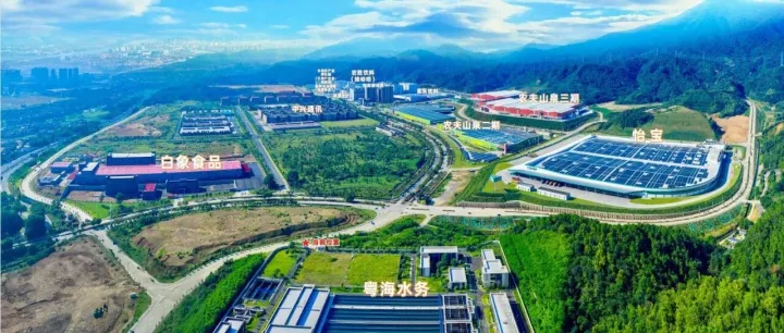 一瓶饮料的起点，为什么越来越多品牌把目光投向<em>河源</em>？