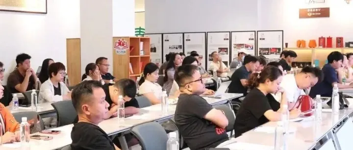 活动回顾 | AI实操落地龙港，破解工厂出海难题，加速电商转型