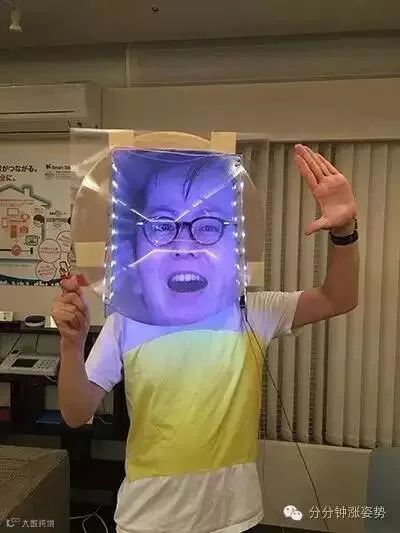 为什么脸大的人,看起来就很逗逼……