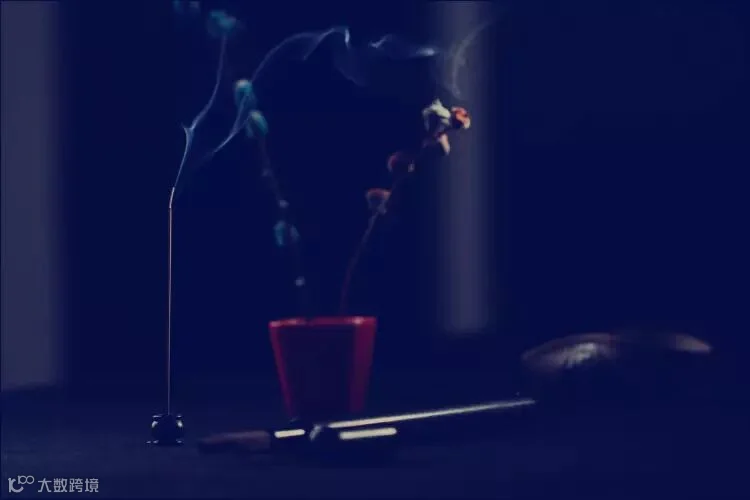 12052V1M-0.jpg