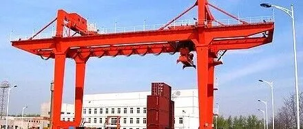 <em>乌海</em>经济开发区低碳产业园铁路专用线项目2台轨道式集装箱门式起重机采购招标公告