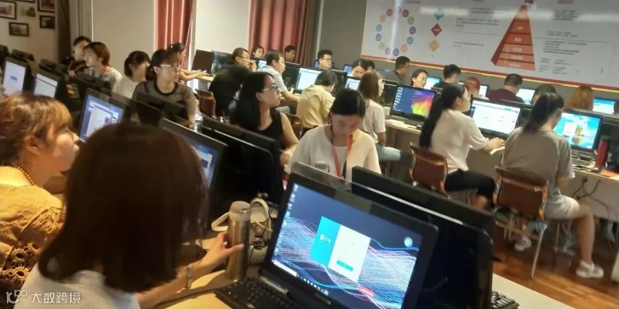 https://image.ipaiban.com/upload-ueditor-image-20180621-1529569999012050288.jpg