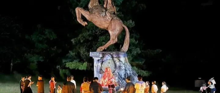 星落山野，舞遇晚风｜星空音乐会+彝风围舞，解锁盛夏山野极致浪漫