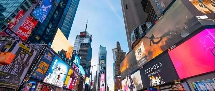 TikTok，疯狂“占领”手机之外的屏幕！