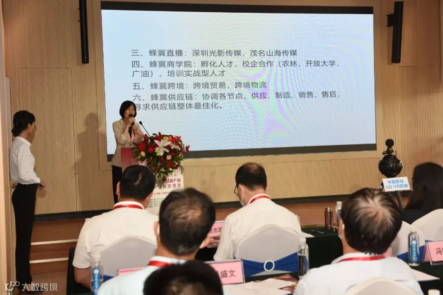 左拉.JPG