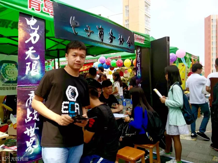 http://7xo6kd.com1.z0.glb.clouddn.com/upload-ueditor-image-20161019-1476864955643090819.jpg