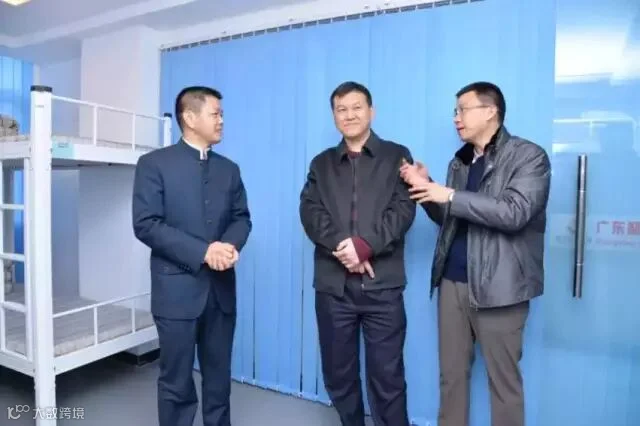http://7xo6kd.com1.z0.glb.clouddn.com/upload-ueditor-image-20160226-1456470608961006020.png