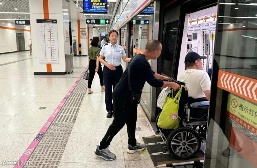 站台引导.jpg