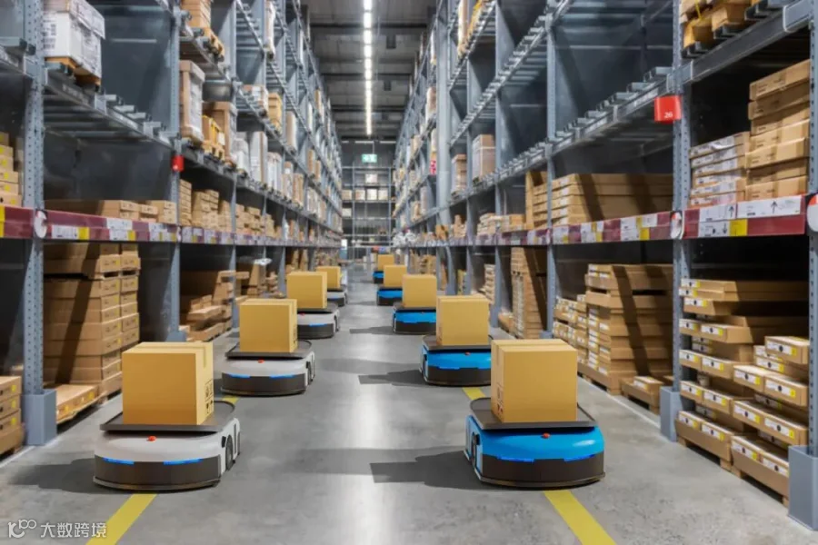 Autonomous robot delivery in warehouses with 5g wireless connection, Smart industry 4.0 concept