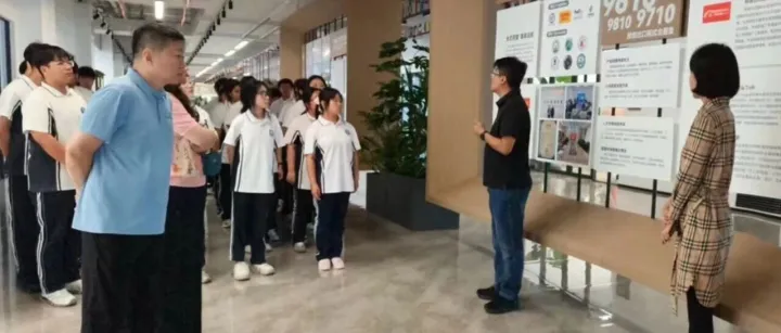 校企联动促发展，产教融合启新程