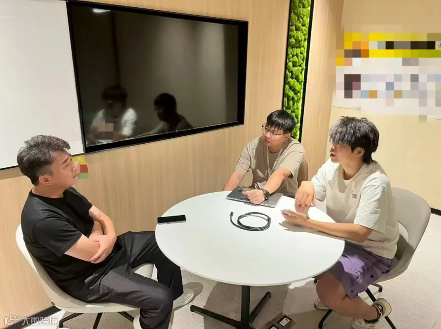 三只松鼠.jpg