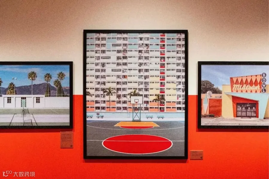 南豐紗廠「香港主題區」展出的彩虹邨照片，熟悉的香港風景在AWA鏡頭下呈現出獨特美感，讓人眼前一亮。（網上圖片）