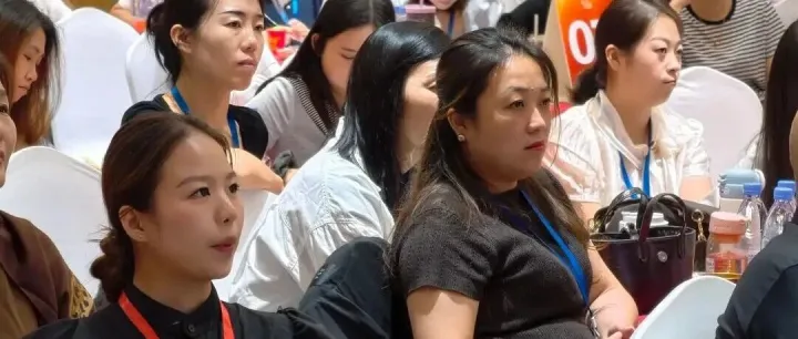 别再把节假日当“打折日”：儿童影楼私域促销的 5 个关键动作