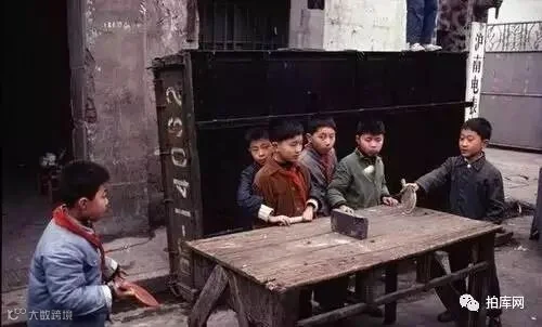 这些刻着年轮的老照片,张张都有你我曾经的回忆……