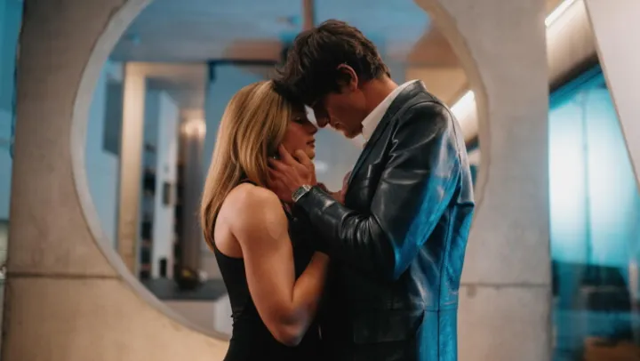 观看《Drive – The Pretenders》预告片，10月28日登陆Prime Video