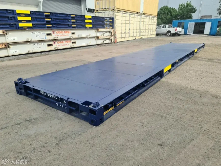 40ft Platform Container: For very large and unwieldy loads.