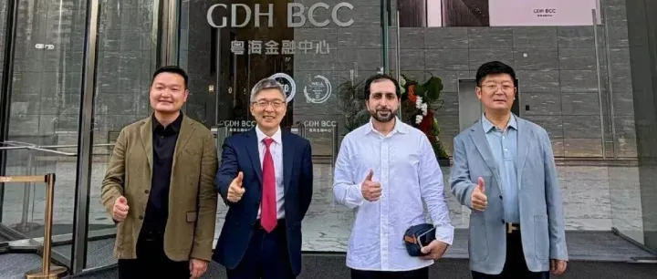 盈隆动态丨热烈欢迎香港张元洪大律师、迪拜AdiI先生莅临盈隆参观交流