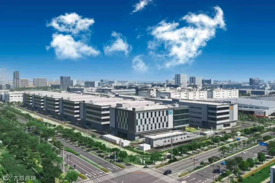 园区航拍全景