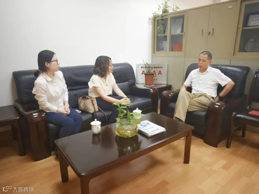 20251025陪张处走访真和.jpg