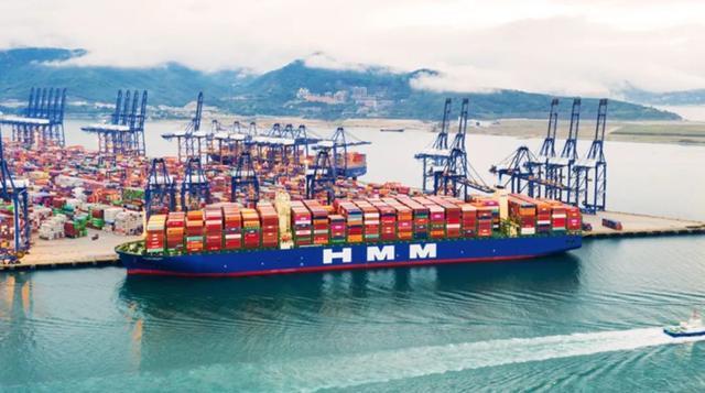 现代商船：全球综合物流公司