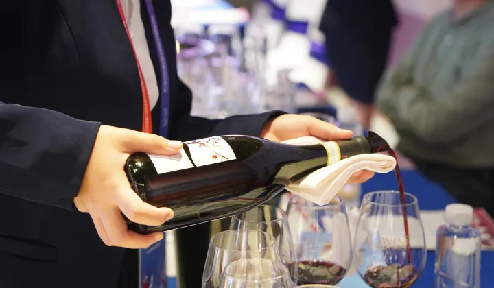 《葡萄酒基础培训●西餐礼仪●餐酒搭配》职业技能提升课程——公开招生通知（免费培训）