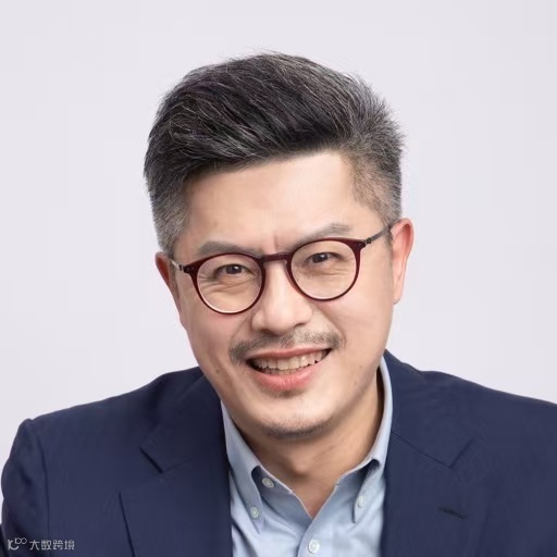 许峰 头像 自然.jpg