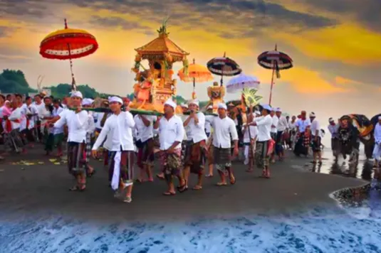 避开节日物流“爆雷期”：印尼跨境配送时效与成本管控指南